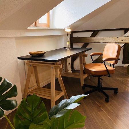 Yourfavoritebed Designapartment Im Zentrum 10 Цвикау Екстериор снимка