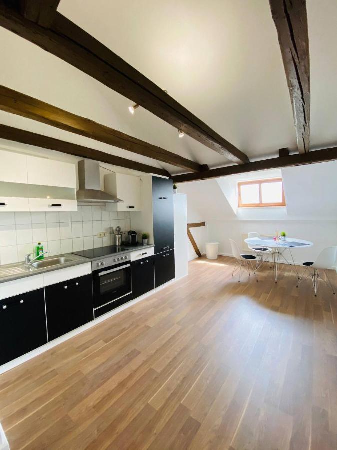 Yourfavoritebed Designapartment Im Zentrum 10 Цвикау Екстериор снимка