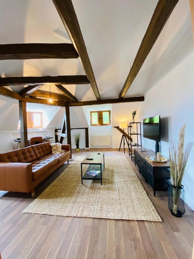 Yourfavoritebed Designapartment Im Zentrum 10 Цвикау Екстериор снимка