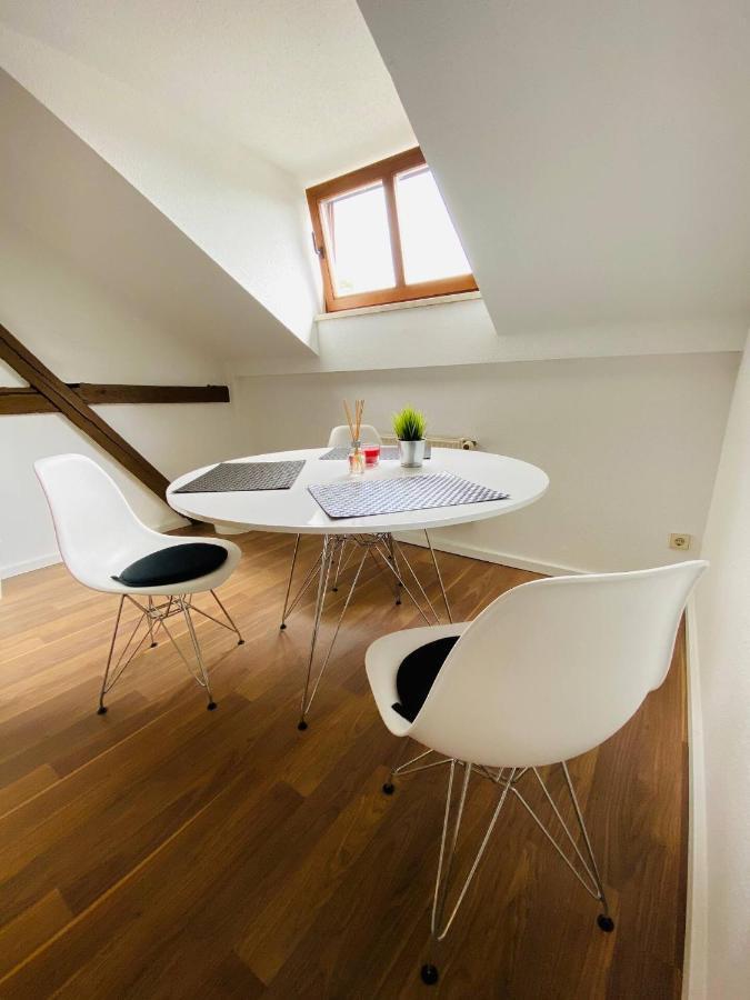 Yourfavoritebed Designapartment Im Zentrum 10 Цвикау Екстериор снимка