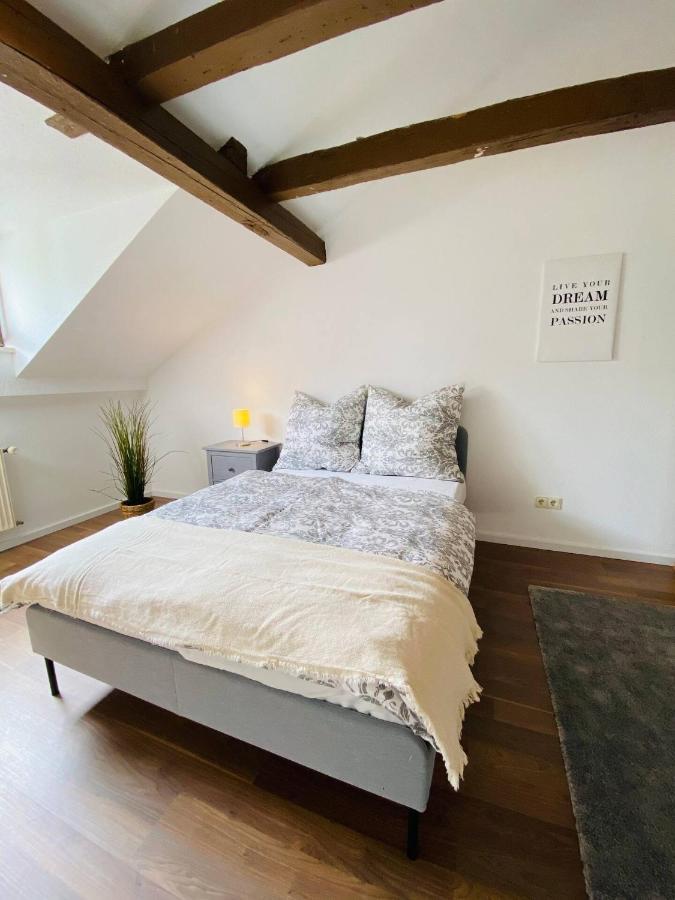 Yourfavoritebed Designapartment Im Zentrum 10 Цвикау Екстериор снимка